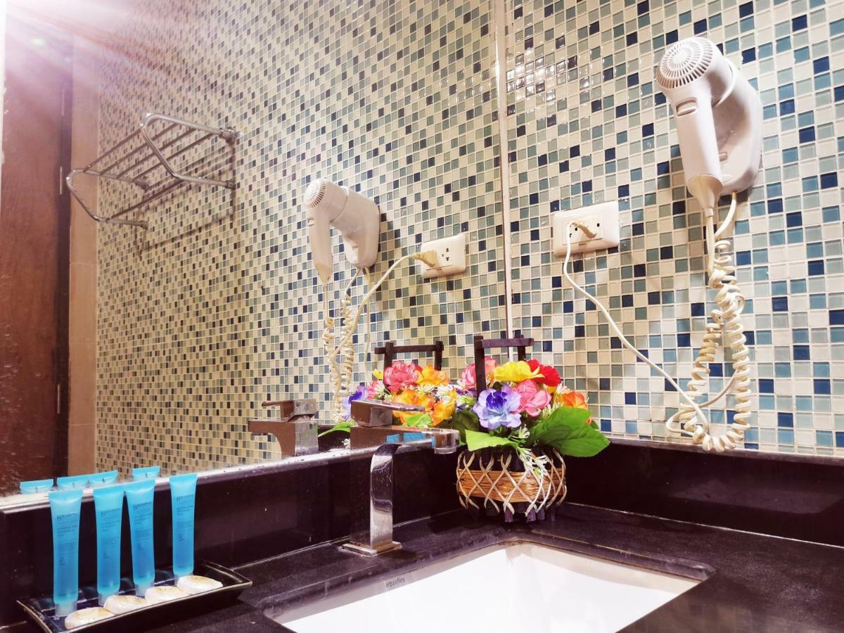 Paksaa Boutique Hotel Patong Zewnętrze zdjęcie