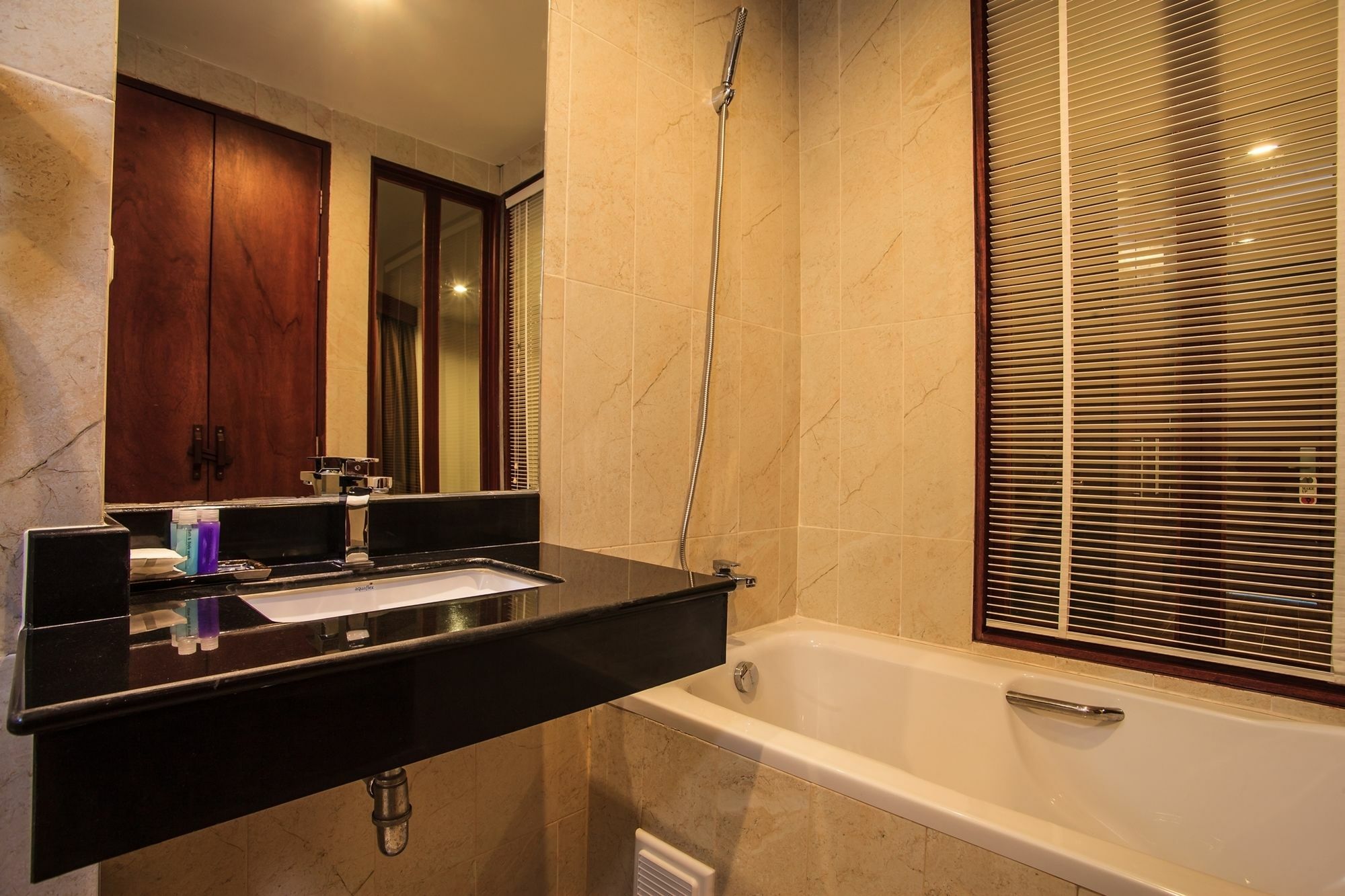 Paksaa Boutique Hotel Patong Zewnętrze zdjęcie